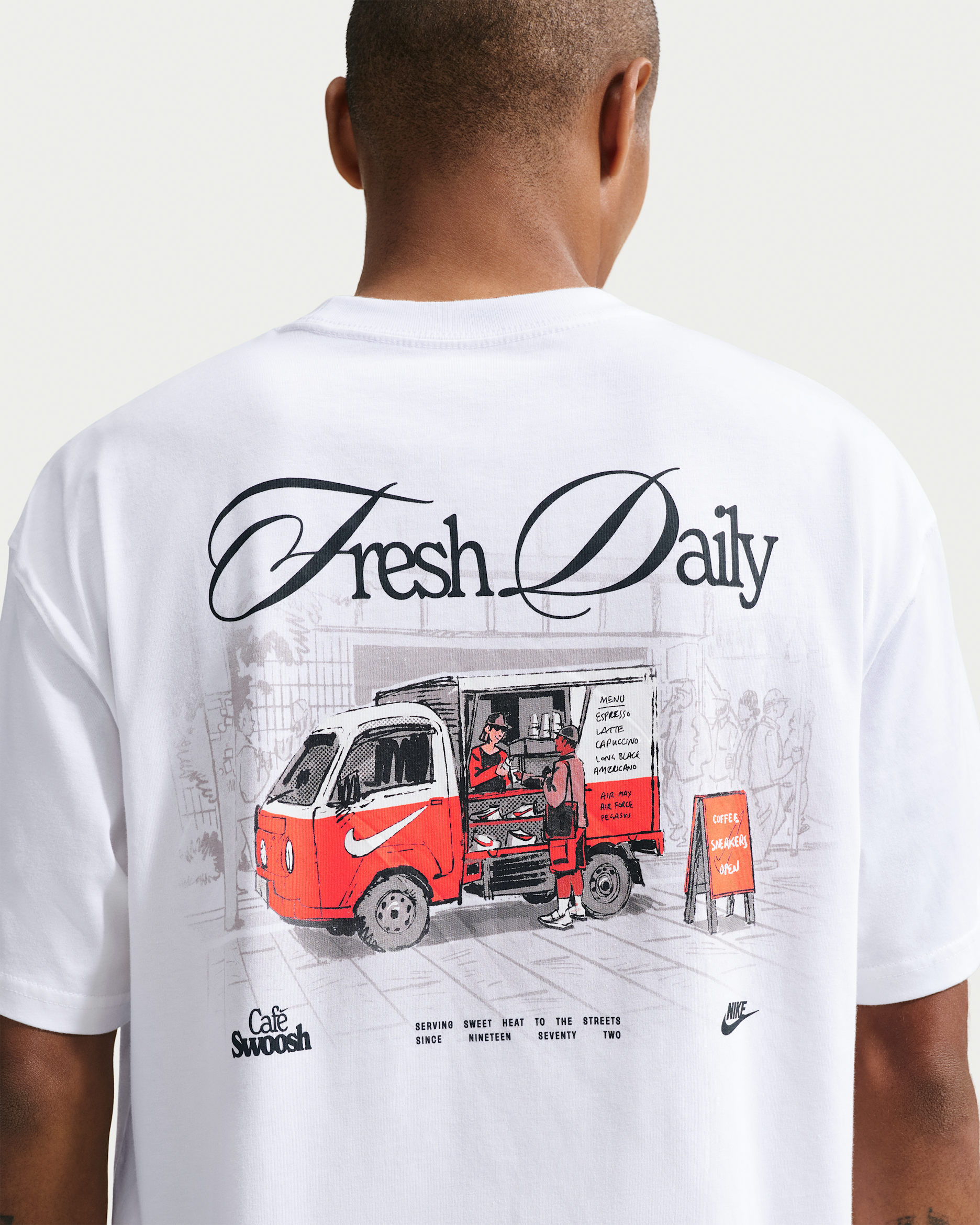 Nike Sportswear T-Shirt. Nike.com